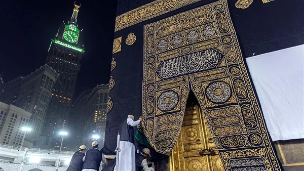 الكعبة المشرفة ليلاً